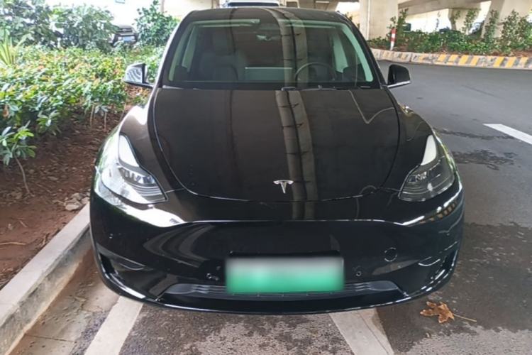 Used Tesla Model Y 2022 Rear-Wheel-Drive Version Front