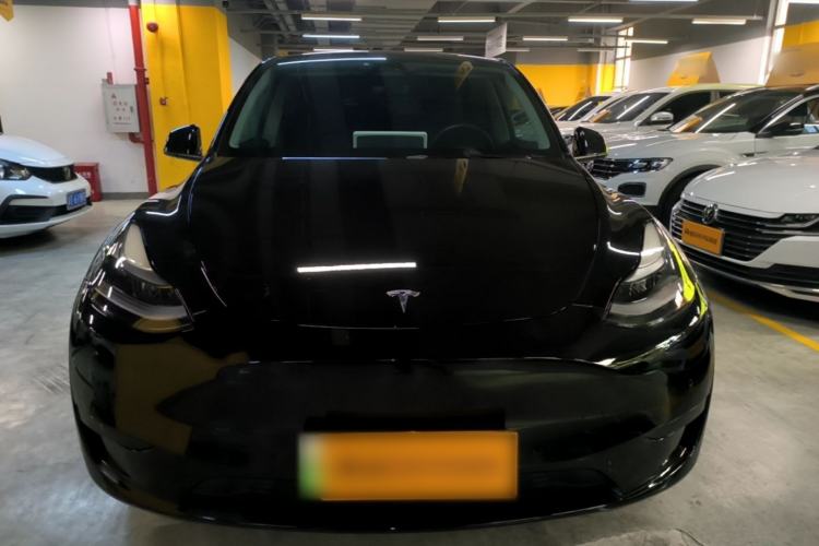 Used Tesla Model Y 2022 Rear-Wheel-Drive Version Front