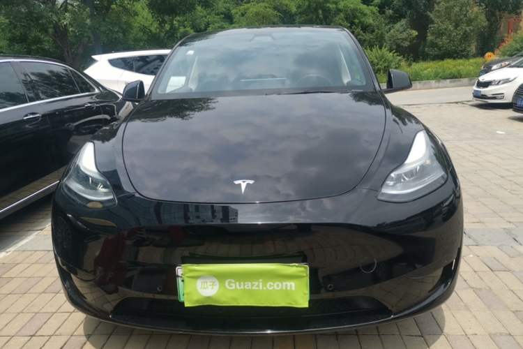 Used Tesla Model Y 2022 Rear-Wheel-Drive Version Front
