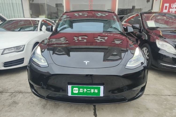 Used Tesla Model Y 2022 Long-Range All-Wheel-Drive Version Front