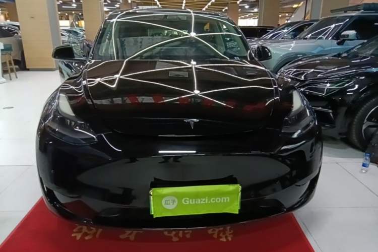 Used Tesla Model Y 2022 Rear-Wheel-Drive Version Front