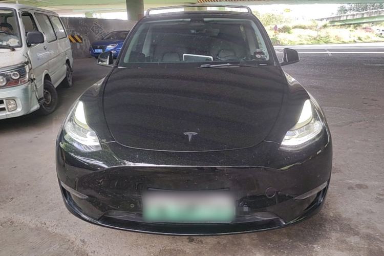 Used Tesla Model Y 2022 Long-Range All-Wheel-Drive Version Front