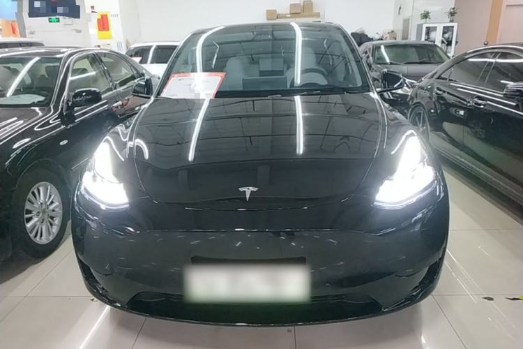 Used Tesla Model Y 2022 Rear-Wheel-Drive Version Front