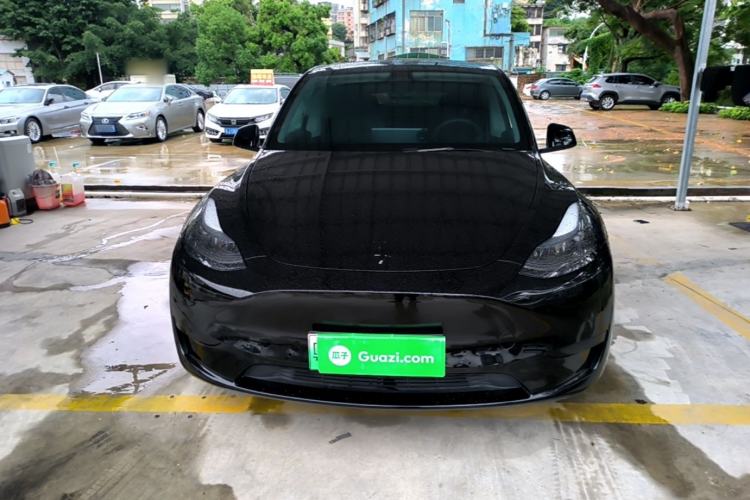 Used Tesla Model Y 2022 Rear-Wheel-Drive Version Front