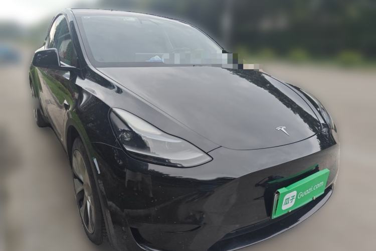 Used Tesla Model Y 2022 Rear-Wheel-Drive Version Front Right 45 Deg