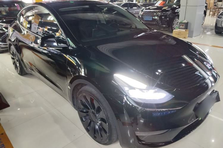 Used Tesla Model Y 2022 Performance High-Performance All-Wheel-Drive Version Front Right 45 Deg