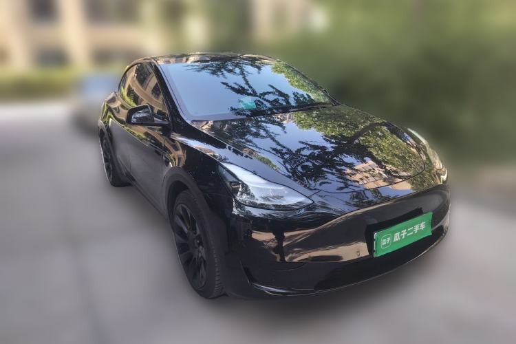 Used Tesla Model Y 2022 Rear-Wheel-Drive Version Front Right 45 Deg