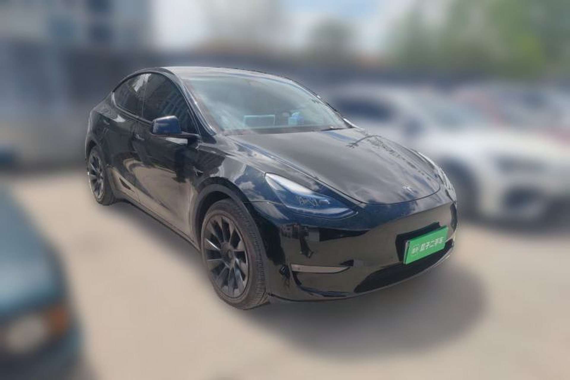 Used Tesla Model Y 2022 Revised Version Long-Range All-Wheel Drive Front Right 45 Deg