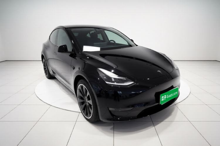 Used Tesla Model Y 2022 Revised Version Long-Range All-Wheel Drive Front Right 45 Deg