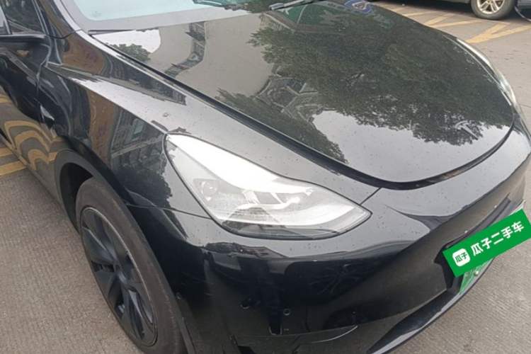 Used Tesla Model Y 2022 Rear-Wheel-Drive Version Front Right 45 Deg