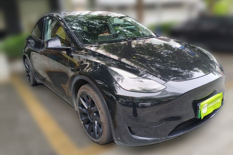 Used Tesla Model Y 2022 Rear-Wheel-Drive Version Front Right 45 Deg
