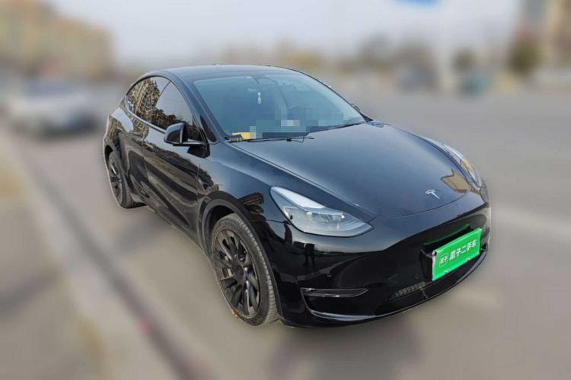 Used Tesla Model Y 2022 Revised Version Long-Range All-Wheel Drive Front Right 45 Deg