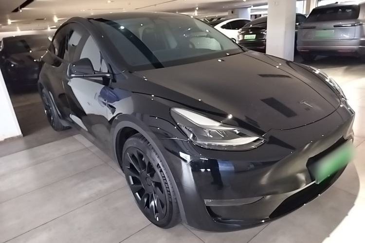 Used Tesla Model Y 2022 Revised Version Long-Range All-Wheel Drive Front Right 45 Deg