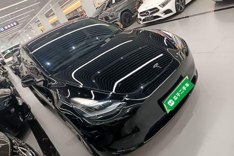 Used Tesla Model Y 2022 Revised Version Rear-Wheel Drive Front Right 45 Deg