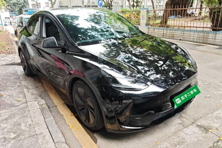 Used Tesla Model Y 2022 Revised Version Rear-Wheel Drive Front Right 45 Deg