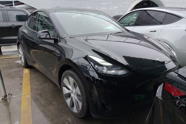 Used Tesla Model Y 2022 Revised Version Rear-Wheel Drive Front Right 45 Deg