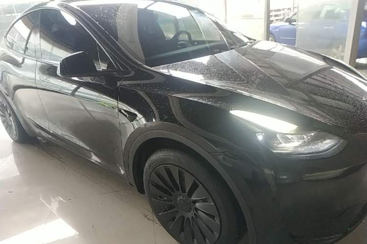 Used Tesla Model Y 2022 Revised Version Rear-Wheel Drive Front Right 45 Deg