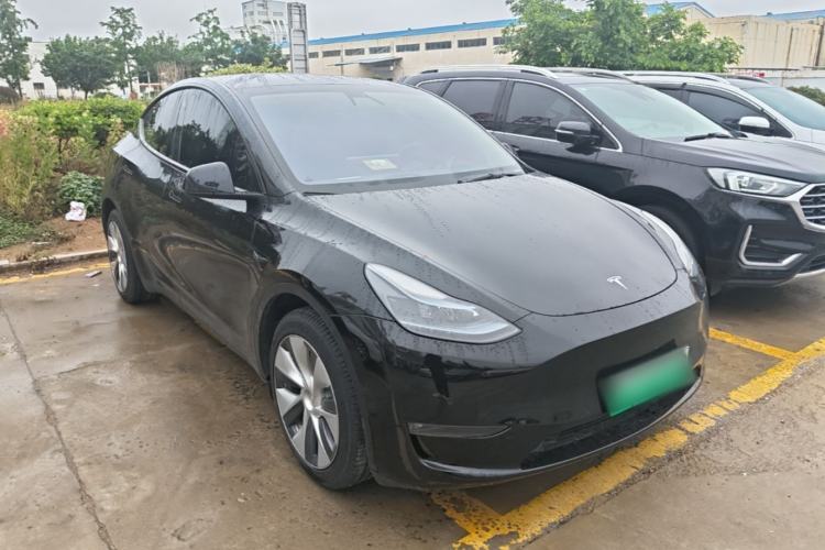 Used Tesla Model Y 2022 Revised Version Long-Range All-Wheel Drive Front Right 45 Deg
