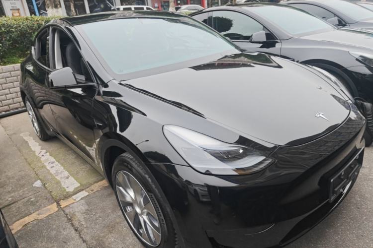 Used Tesla Model Y 2022 Revised Version Rear-Wheel Drive Front Right 45 Deg