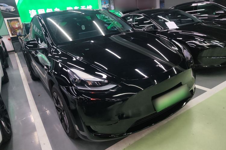 Used Tesla Model Y 2022 Rear-Wheel-Drive Version Front Right 45 Deg