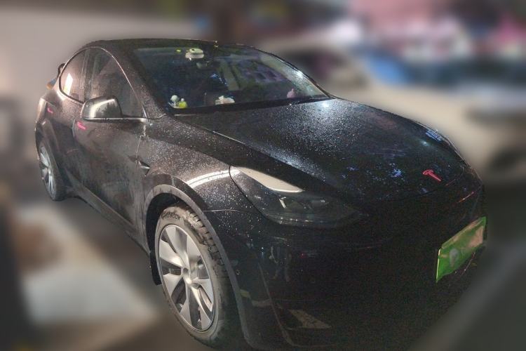 Used Tesla Model Y 2022 Rear-Wheel-Drive Version Front Right 45 Deg