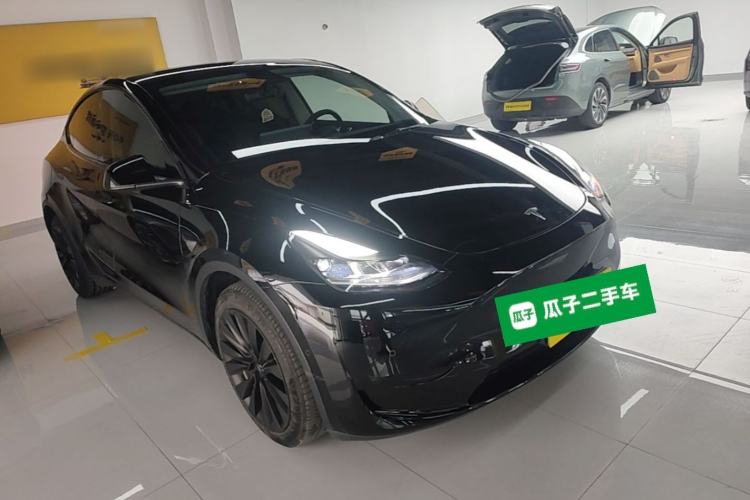 Used Tesla Model Y 2022 Rear-Wheel-Drive Version Front Right 45 Deg