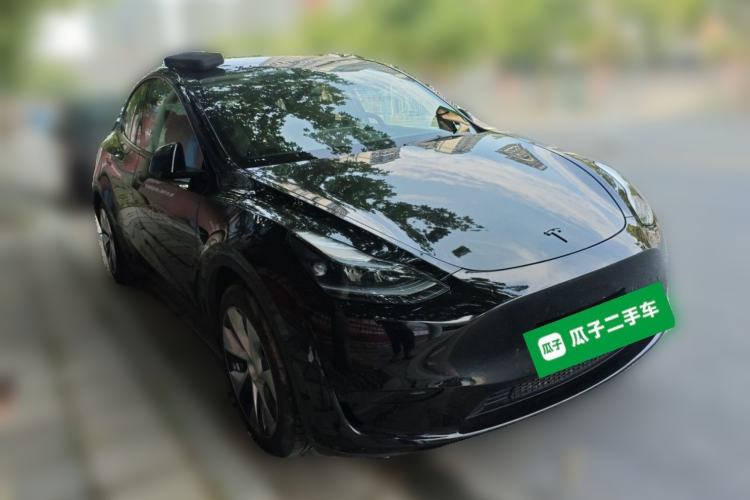Used Tesla Model Y 2022 Rear-Wheel-Drive Version Front Right 45 Deg