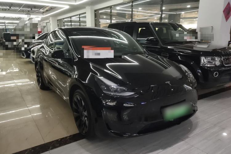 Used Tesla Model Y 2022 Rear-Wheel-Drive Version Front Right 45 Deg