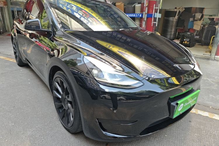 Used Tesla Model Y 2022 Rear-Wheel-Drive Version Front Right 45 Deg