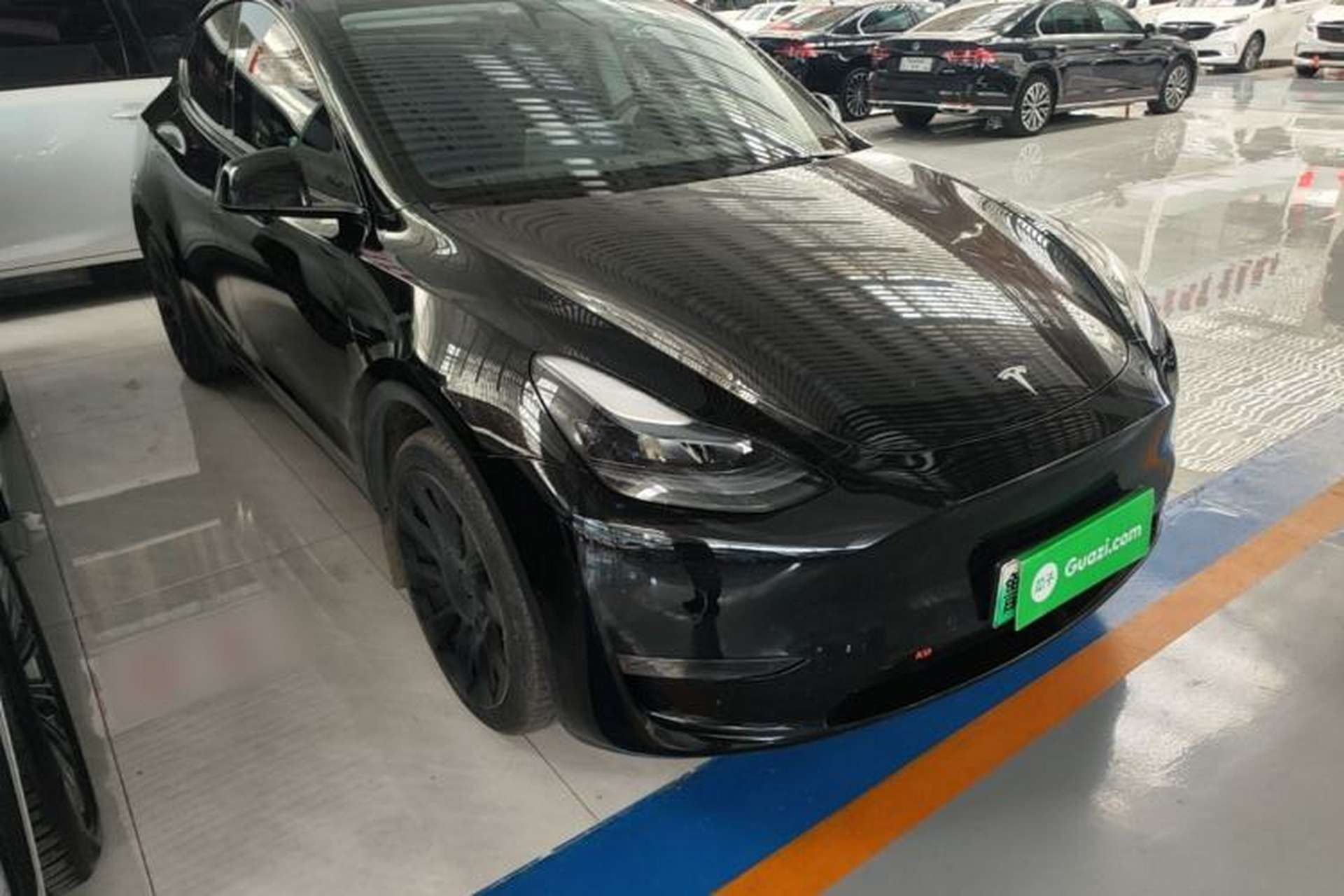 Used Tesla Model Y 2022 Revised Version Long-Range All-Wheel Drive Front Right 45 Deg