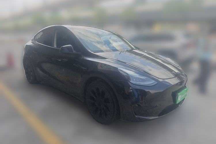 Used Tesla Model Y 2022 Rear-Wheel-Drive Version Front Right 45 Deg