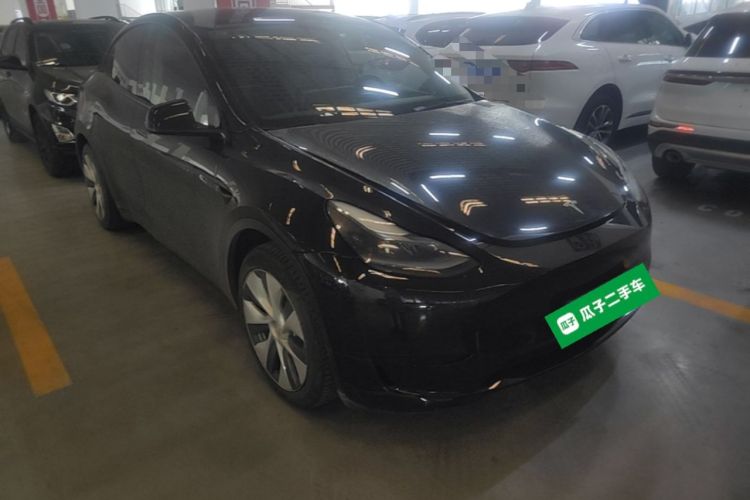 Used Tesla Model Y 2022 Rear-Wheel-Drive Version Front Right 45 Deg