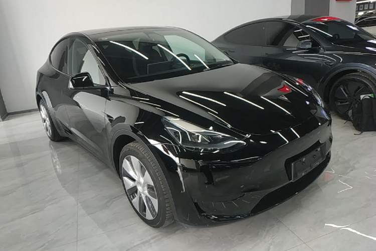 Used Tesla Model Y 2022 Revised Version Rear-Wheel Drive Front Right 45 Deg