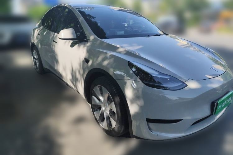 Used Tesla Model Y 2022 Revised Version Rear-Wheel Drive Front Right 45 Deg