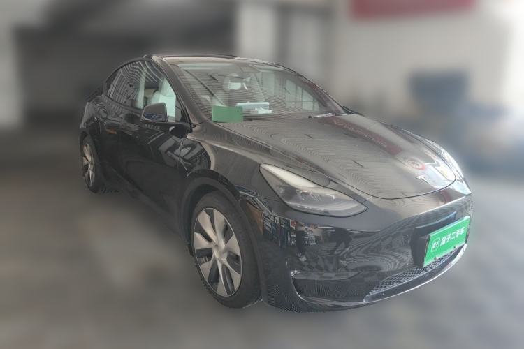 Used Tesla Model Y 2022 Performance High-Performance All-Wheel-Drive Version Front Right 45 Deg