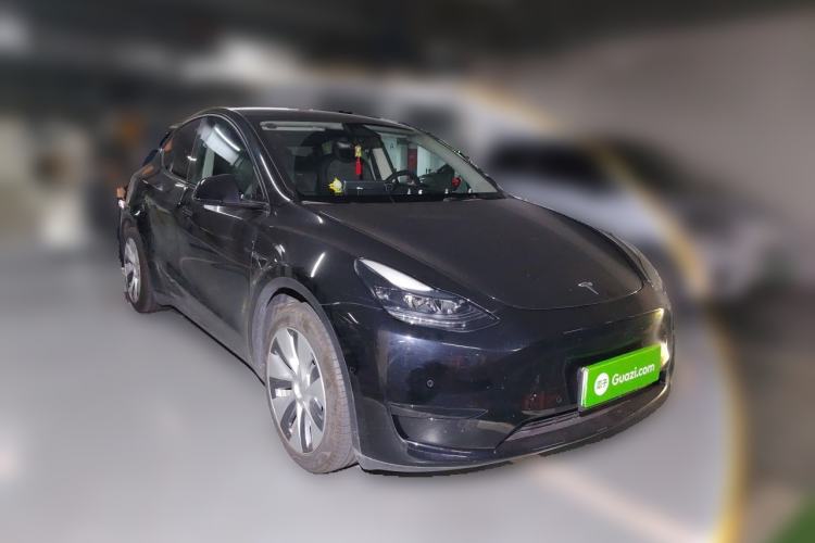 Used Tesla Model Y 2022 Rear-Wheel-Drive Version Front Right 45 Deg