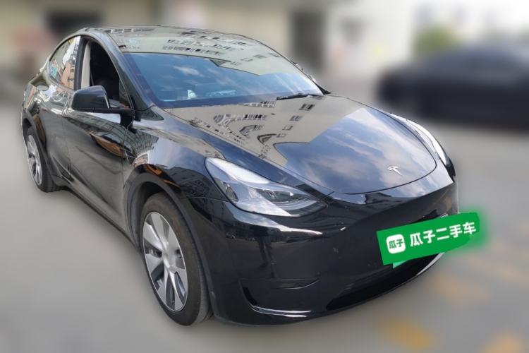 Used Tesla Model Y 2022 Rear-Wheel-Drive Version Front Right 45 Deg