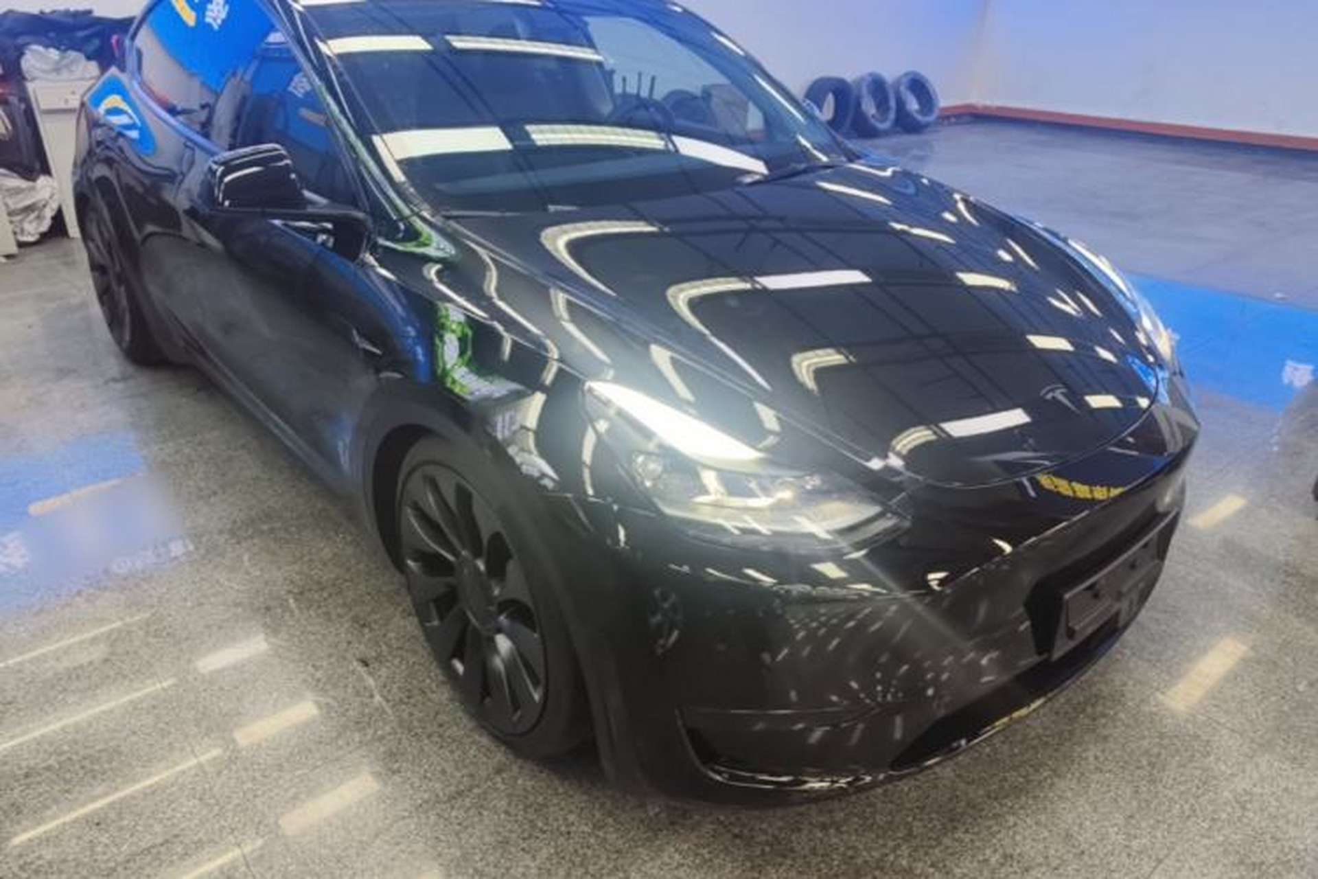 Used Tesla Model Y 2022 Performance High-Performance All-Wheel-Drive Version Front Right 45 Deg