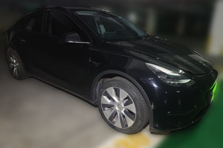Used Tesla Model Y 2022 Revised Version Long-Range All-Wheel Drive Front Right 45 Deg