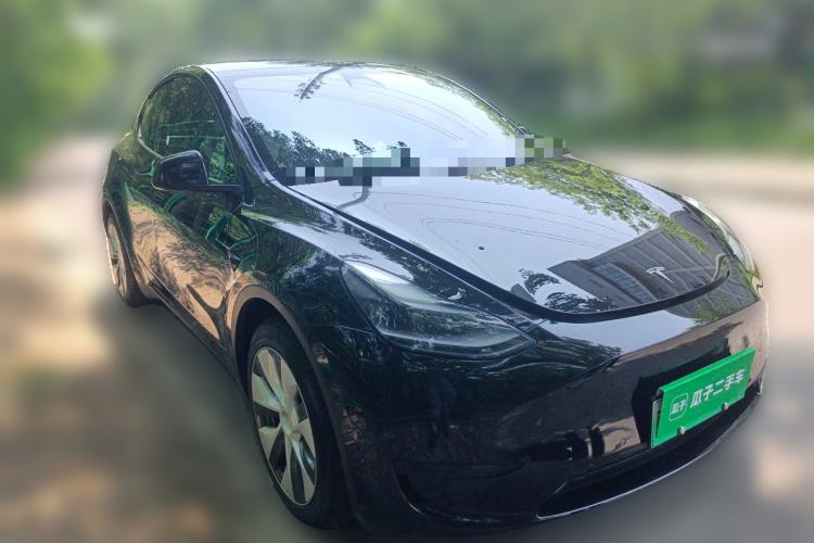 Used Tesla Model Y 2022 Rear-Wheel-Drive Version Front Right 45 Deg