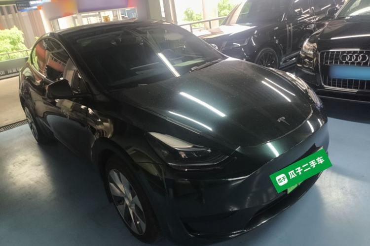 Used Tesla Model Y 2022 Rear-Wheel-Drive Version Front Right 45 Deg