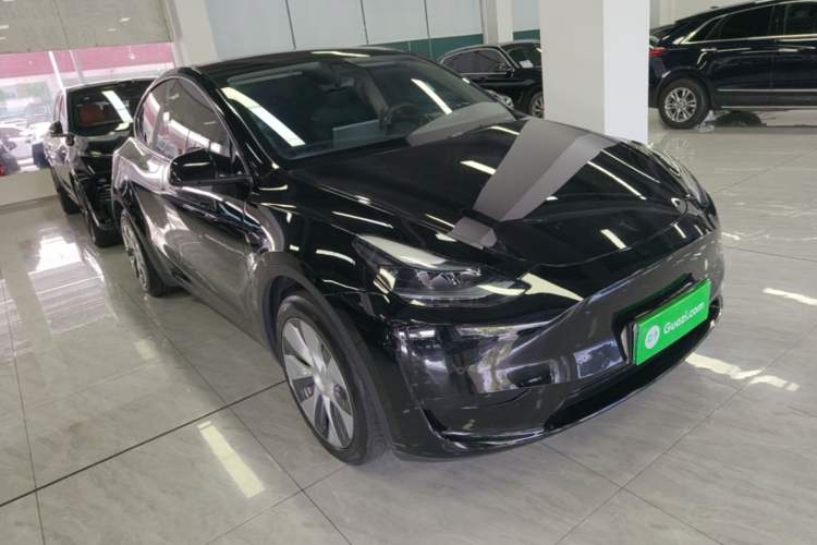 Used Tesla Model Y 2022 Rear-Wheel-Drive Version Front Right 45 Deg