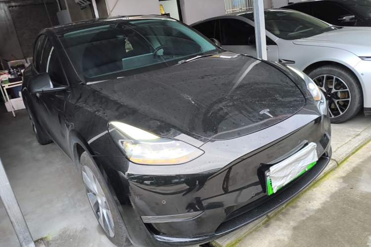 Used Tesla Model Y 2022 Revised Version Long-Range All-Wheel Drive Front Right 45 Deg