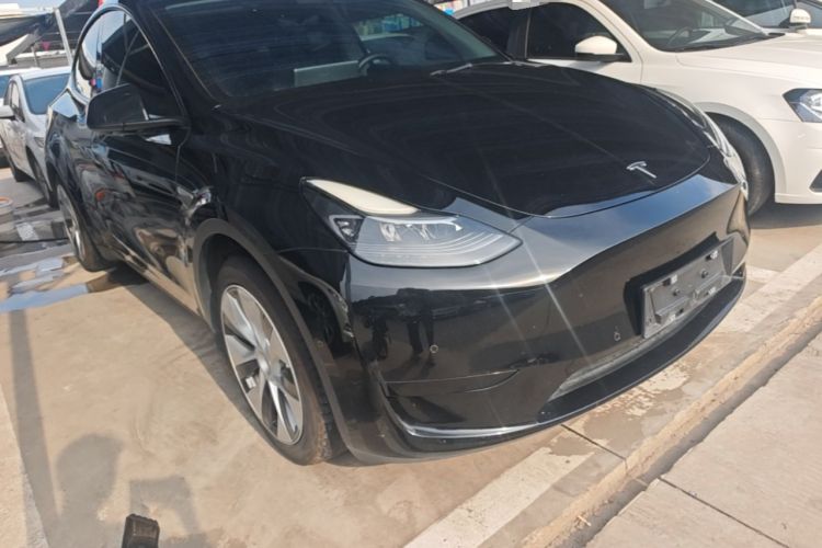 Used Tesla Model Y 2022 Rear-Wheel-Drive Version Front Right 45 Deg