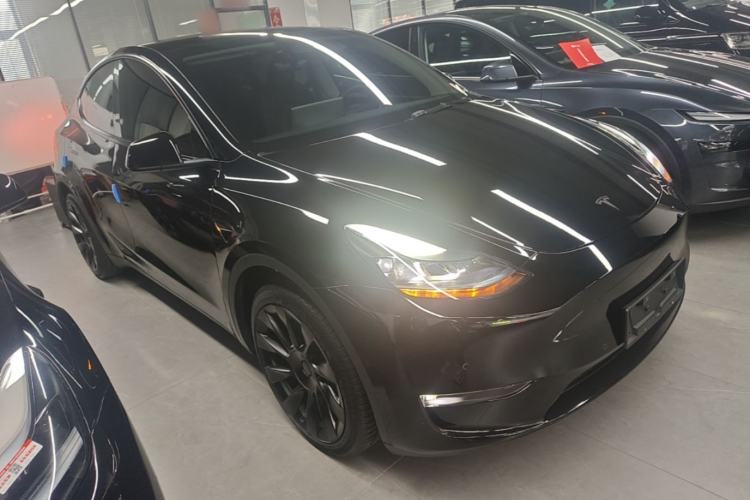 Used Tesla Model Y 2022 Revised Version Long-Range All-Wheel Drive Front Right 45 Deg
