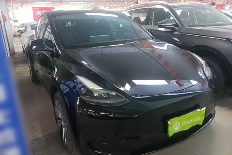 Used Tesla Model Y 2022 Rear-Wheel-Drive Version Front Right 45 Deg