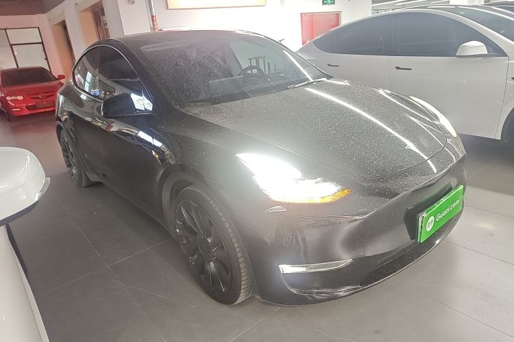 Used Tesla Model Y 2022 Performance High-Performance All-Wheel-Drive Version Front Right 45 Deg
