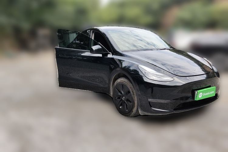Used Tesla Model Y 2022 Revised Version Long-Range All-Wheel Drive Front Right 45 Deg