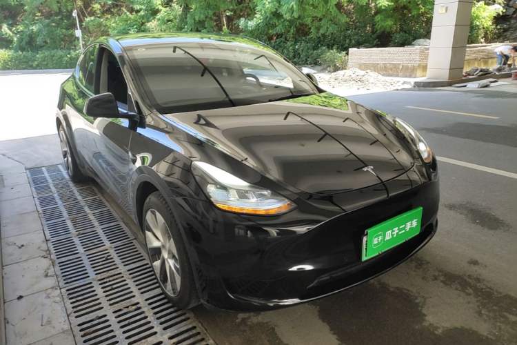 Used Tesla Model Y 2022 Revised Version Rear-Wheel Drive Front Right 45 Deg