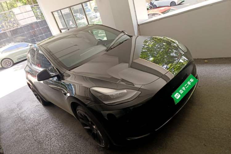 Used Tesla Model Y 2022 Revised Version Rear-Wheel Drive Front Right 45 Deg